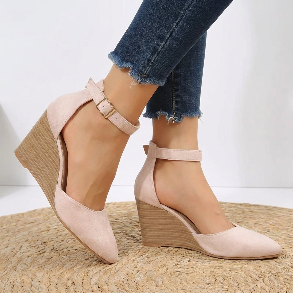 Dames sleehakken met spits toelopende neus en enkelbandje – elegant comfort en verfijnd vakmanschap