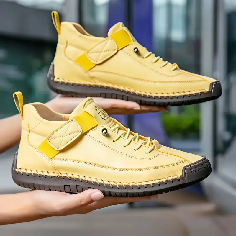 Damesneakers met orthopedische zool en elastische inzetten