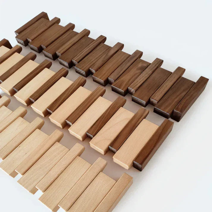 Duurzame Houten Wandkapstok voor Kleding met Muzikaal Design