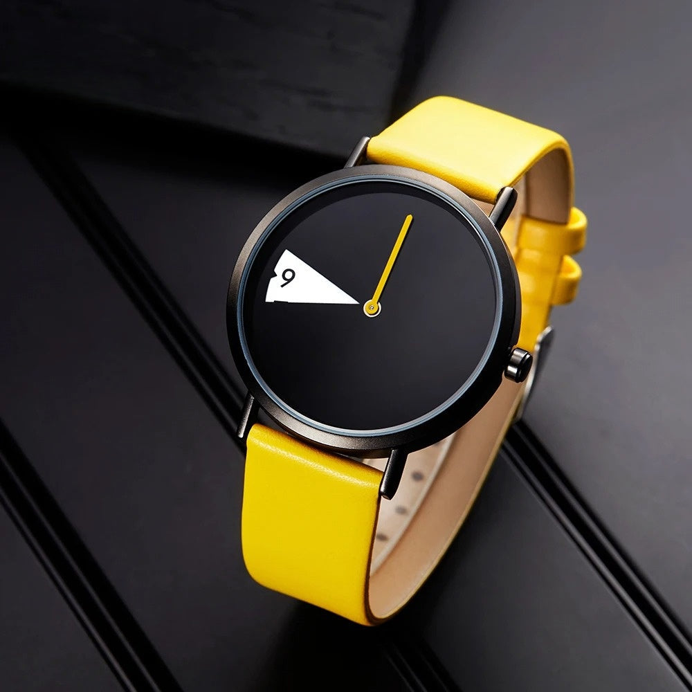 Horloge met geometrische wijzerplaat