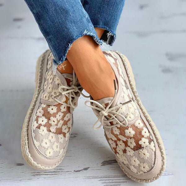 Ademende orthopedische schoenen met herfstpatroon