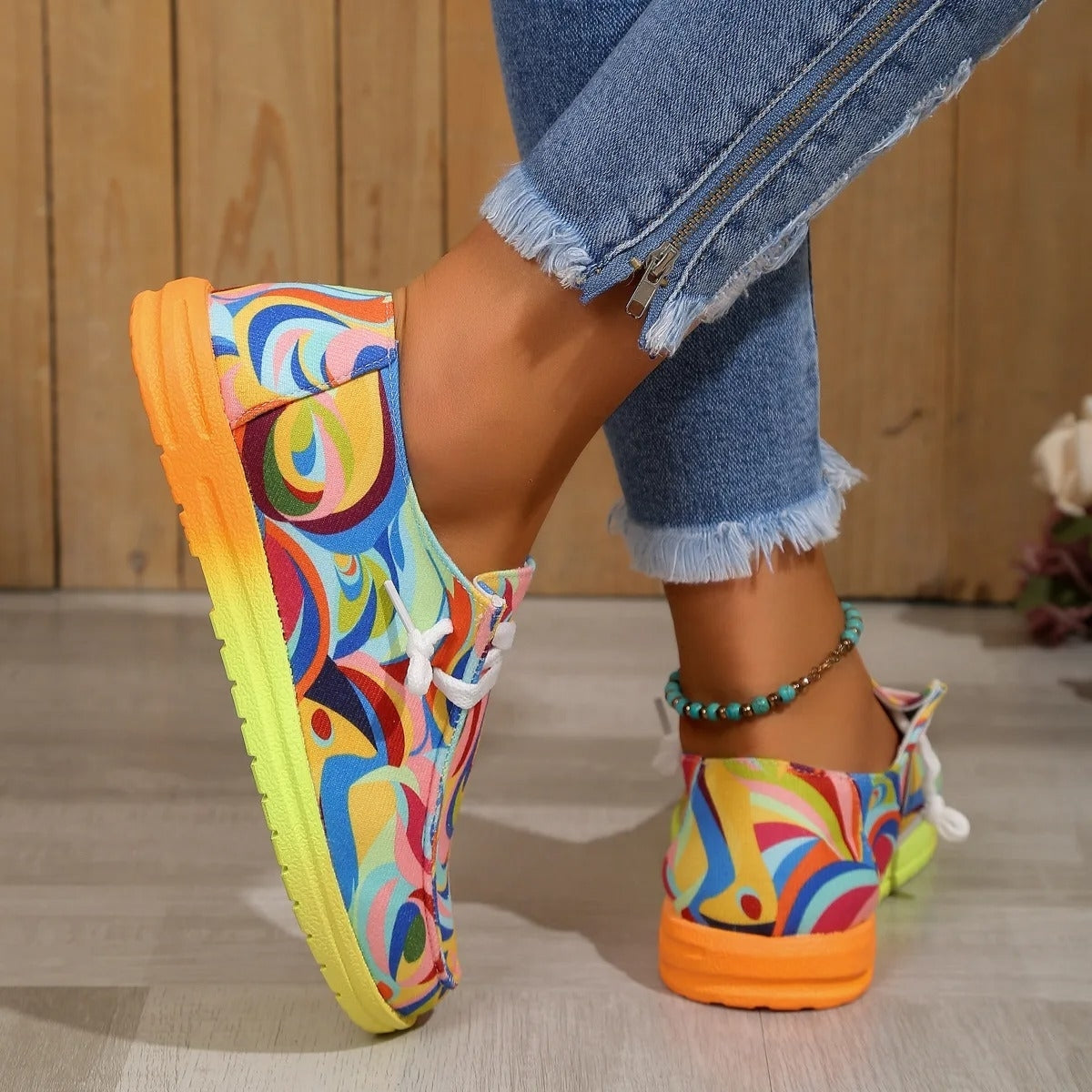 Dames sneakers met opdruk en platte zool