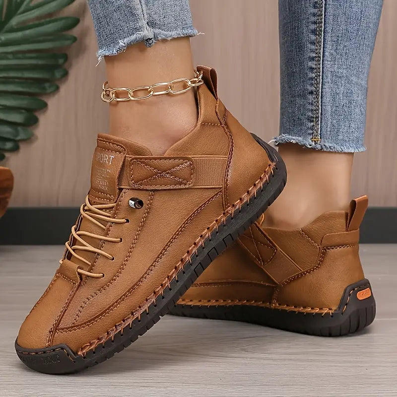 Damesneakers met orthopedische zool en elastische inzetten