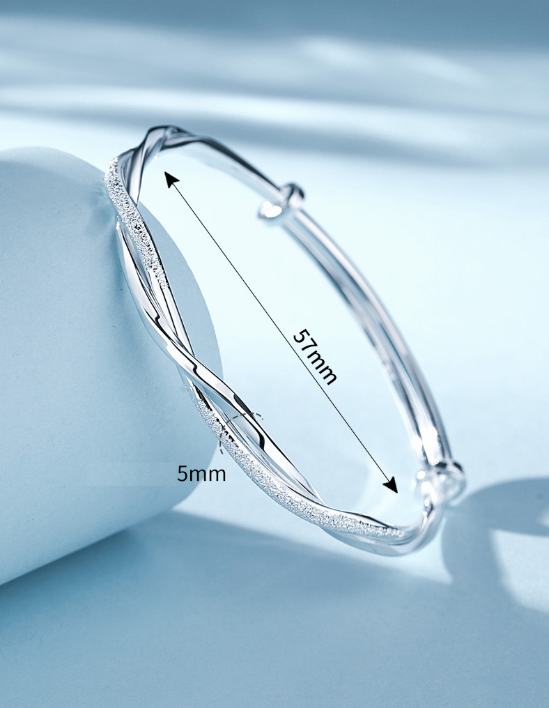 Elegante en tijdloze gevlochten zilveren armband voor dames
