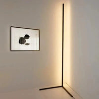 Elegante RGB Hoeklamp met Afstandsbediening – Moderne Verlichting