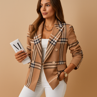 Getailleerde damesblazer met functionele zakken – elegante zwarte damesblazer in klassieke tinten