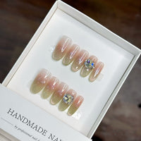 Handgemaakte kunstnagels