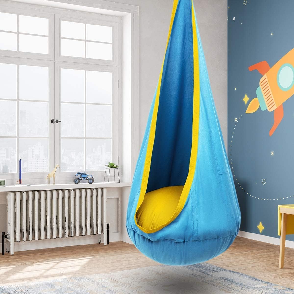 Hangschommel voor kinderen om te ontspannen en te spelen