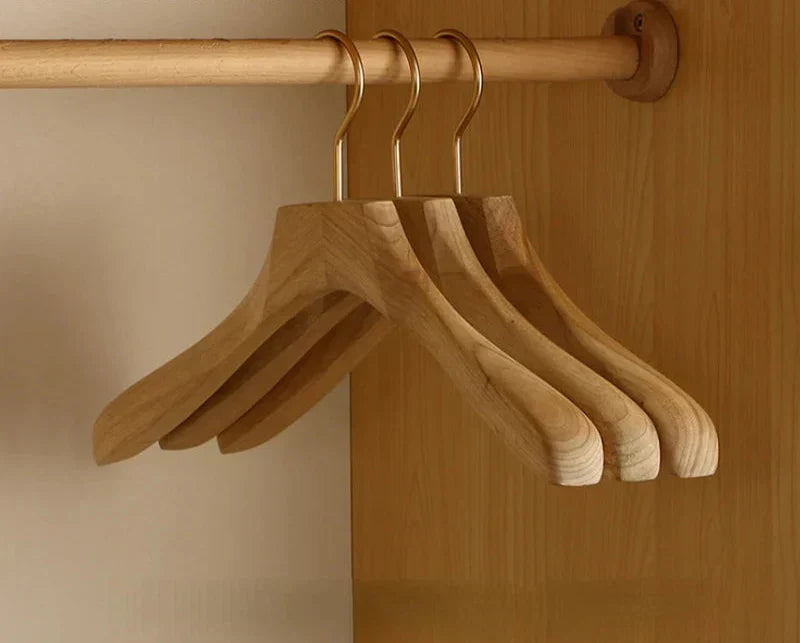 Houten Kledinghangers Met Brede Schouder voor Pakken & Mantels van Kamferhout (Set van 2)