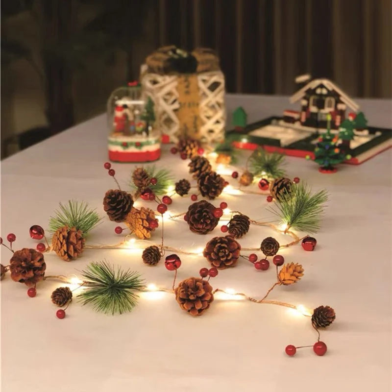 Led-kerstslingerverlichting op batterijen met warmwit snoer en dennenappels