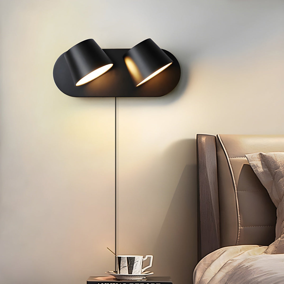 LED-wandleeslamp in zwarte en witte afwerking