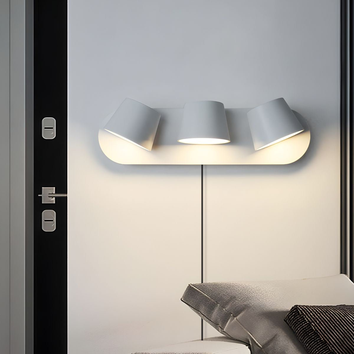 LED-wandleeslamp in zwarte en witte afwerking