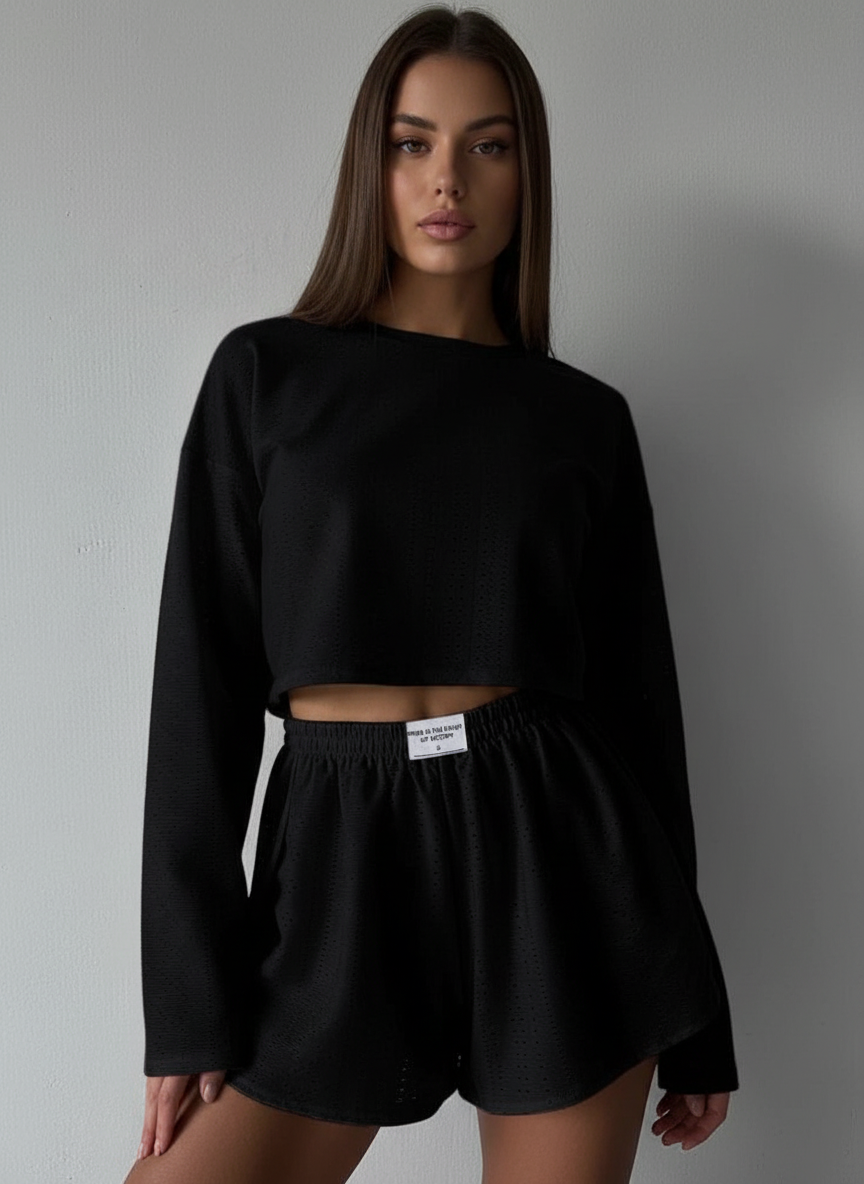 Luchtige dames set van top en shorts in een zacht en licht ontwerp