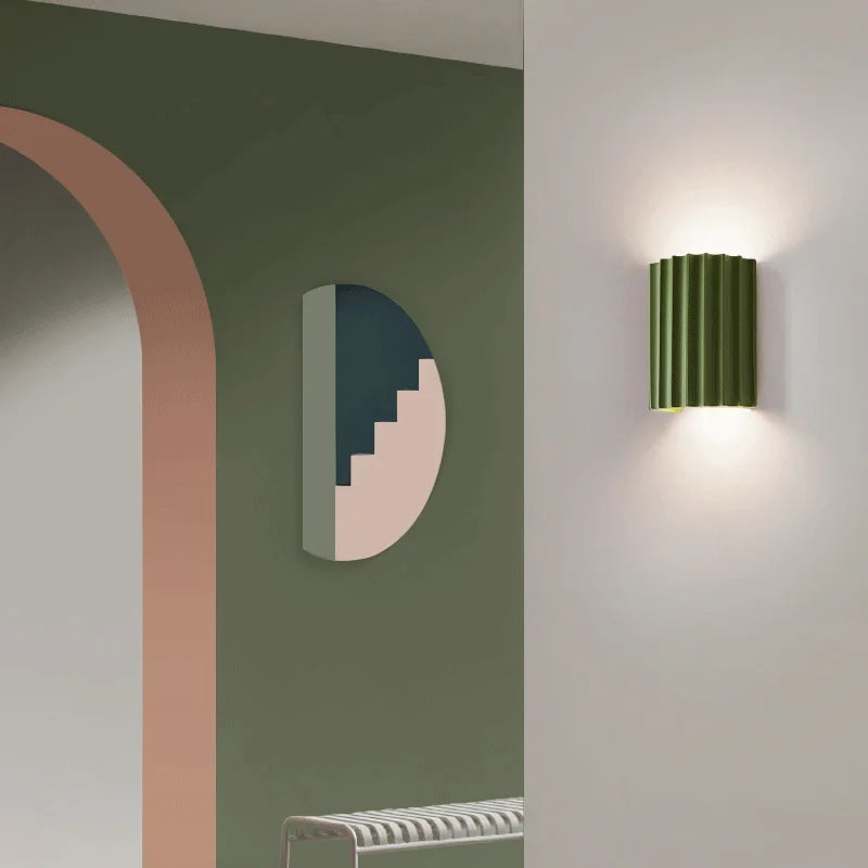 Moderne wandlamp in harsdesign