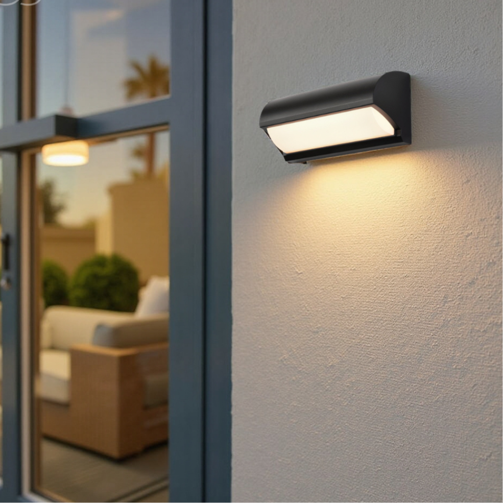 Moderne Zwarte LED-Buitenwandlamp – Weerbestendige Warme Verlichting voor Tuin, Terras & Ingang