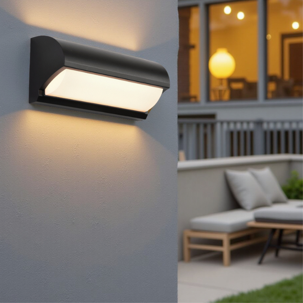 Moderne Zwarte LED-Buitenwandlamp – Weerbestendige Warme Verlichting voor Tuin, Terras & Ingang