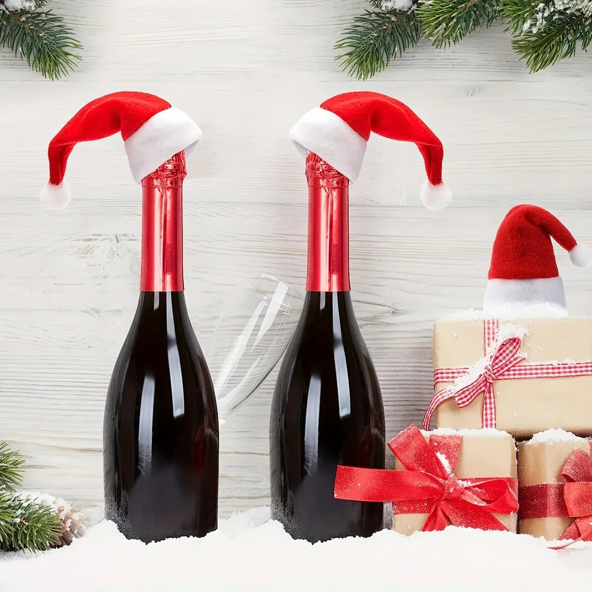 Set van vilten kerstmuts-bestekhouders met pompon voor kersttafeldecoratie