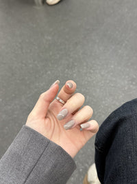Stijlvolle press-on nagels met elegante finish